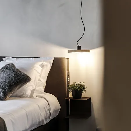 Hotel Upstairs 3*