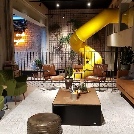 Upstairs Hotel Ostend