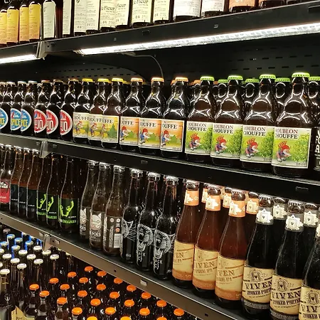 Upstairs Hotel Ostenda