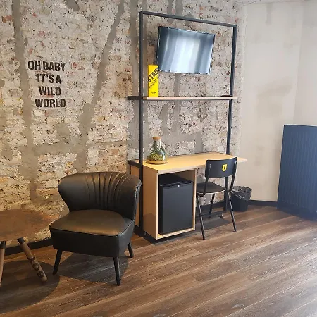 Ξενοδοχείο Upstairs Οστένδη