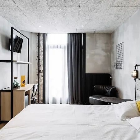Upstairs Hotel
