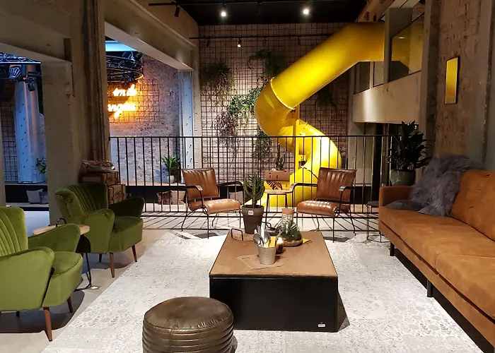 Upstairs Hotel Oostende