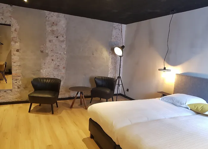 Upstairs Hotell Oostende