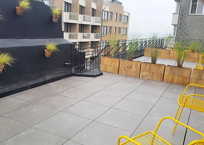 Upstairs Остенде