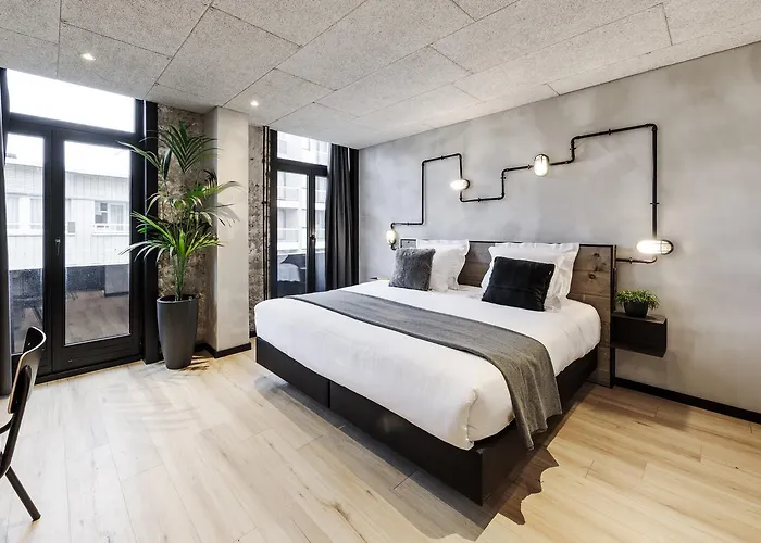 Upstairs 3* Остенде